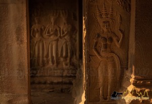 Devatas in Angkor Wat early morning