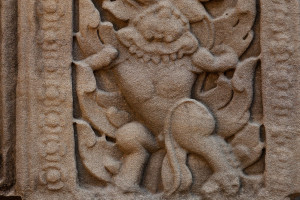 demon carving in Banteay thom temple angkor photography tours