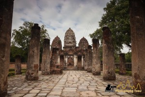 Wat Si Sawai temple