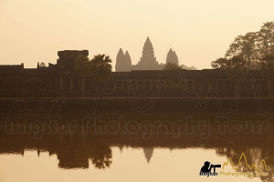 Angkor Wat temple moat photography tour