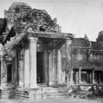 central-gateway-western-entrance-angkor-wat-thomson