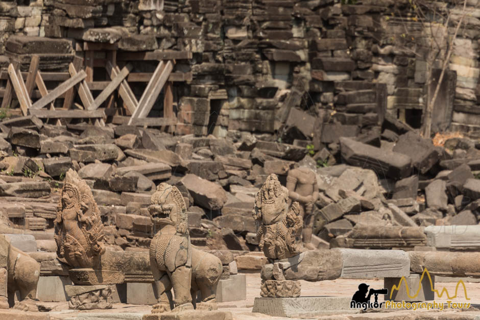 banteay chhmar lions