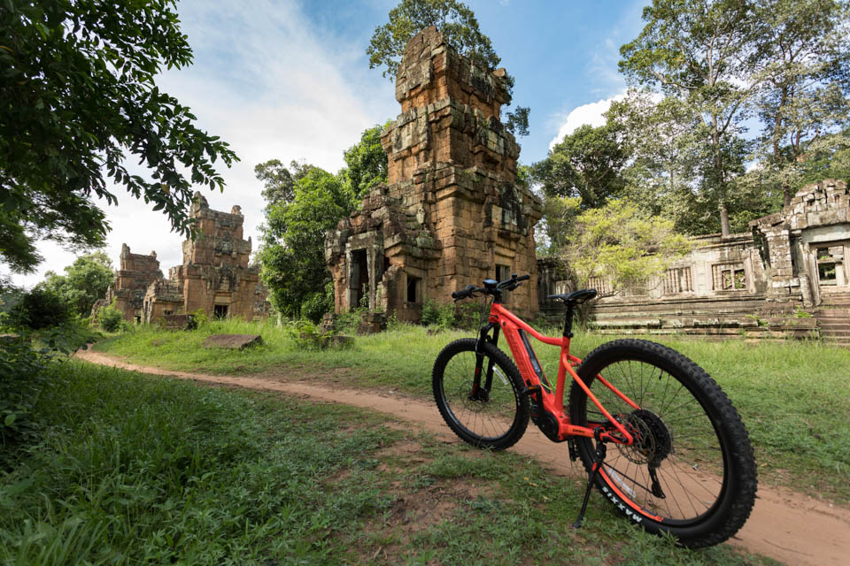 bike tour angkor wat