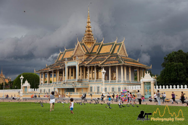 royal phnom penh tours
