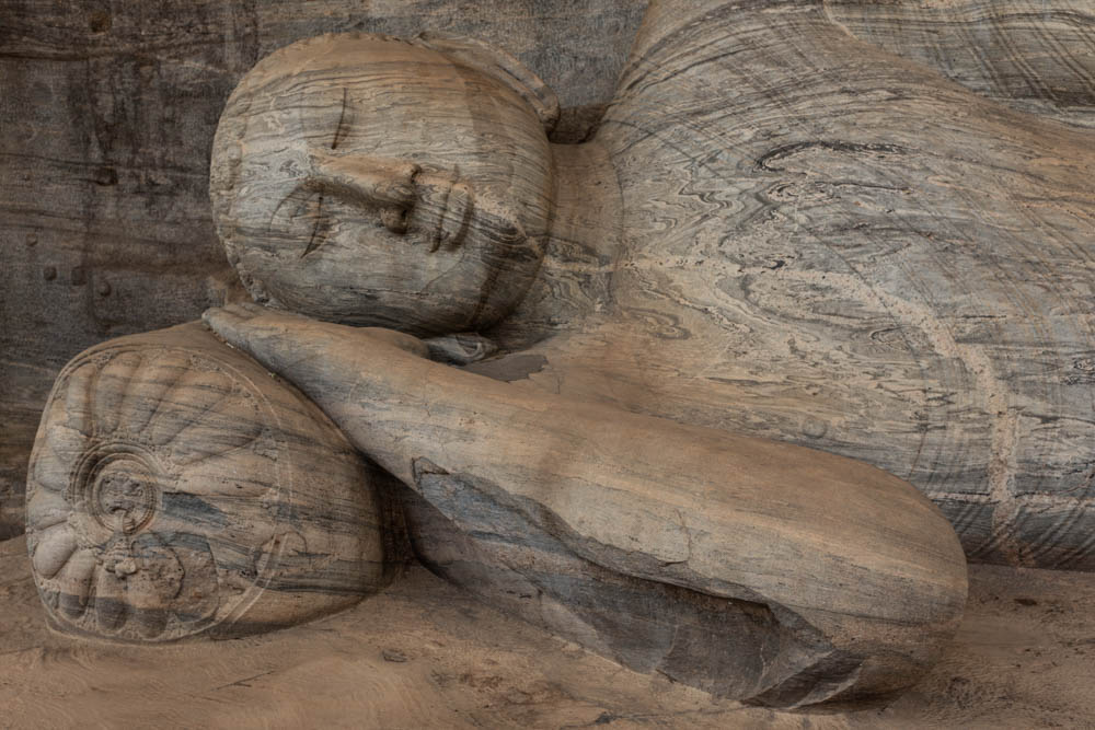 polonnauwa-reclining-buddha-sri-lanka