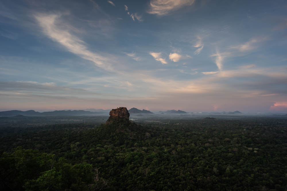 sigiriya rock fortress sri lanka